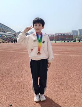 二年级七班学习习惯标兵个人简介——曹蕾